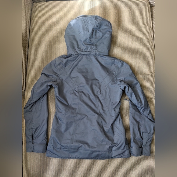Oakley XS Rainjacket with Detachable Hood - Picture 3 of 5